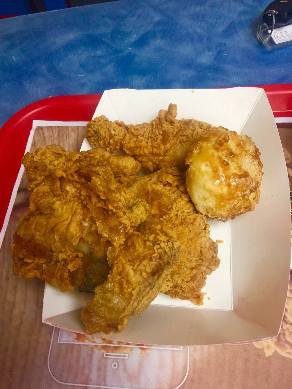 Churchs Chicken | restaurant | 7444 S Central Ave, Phoenix, AZ 85040, USA | 6022763365 OR +1 602-276-3365