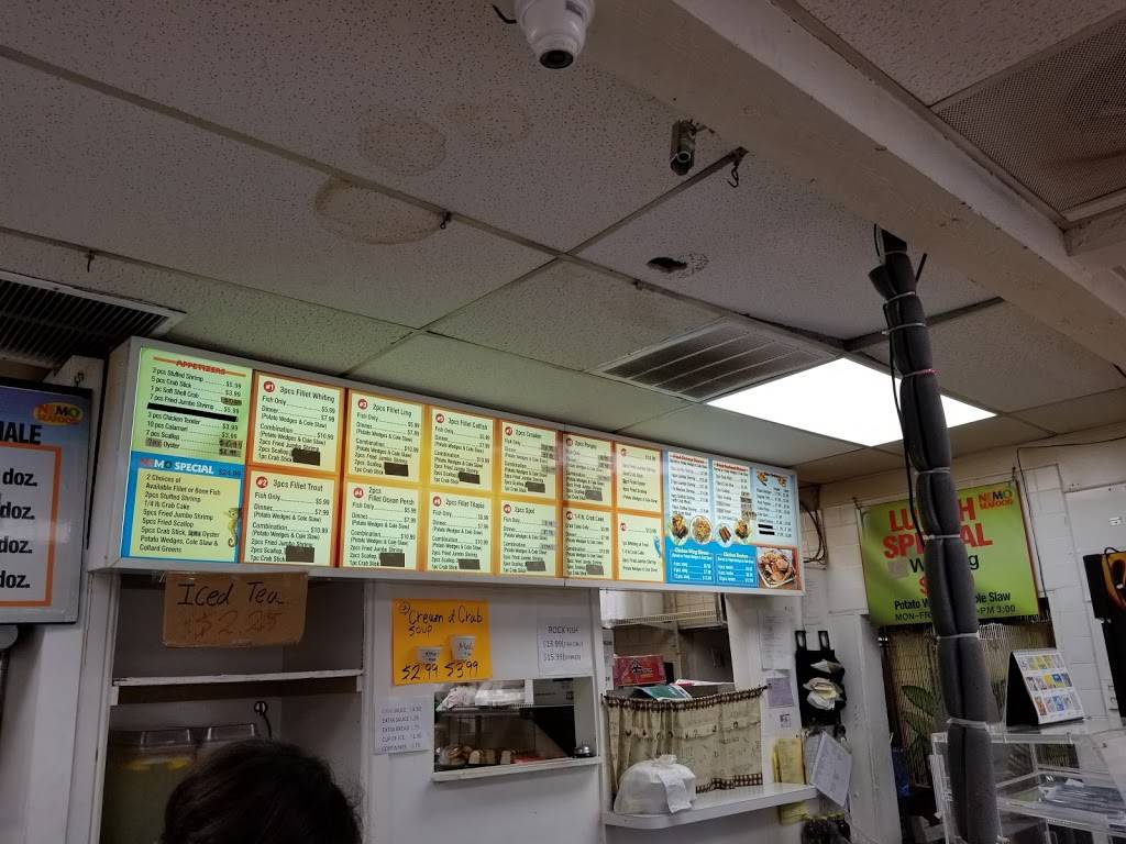 Nemo Seafood | restaurant | 6711 Marlboro Pike, Forestville, MD 20747, USA | 3015686104 OR +1 301-568-6104