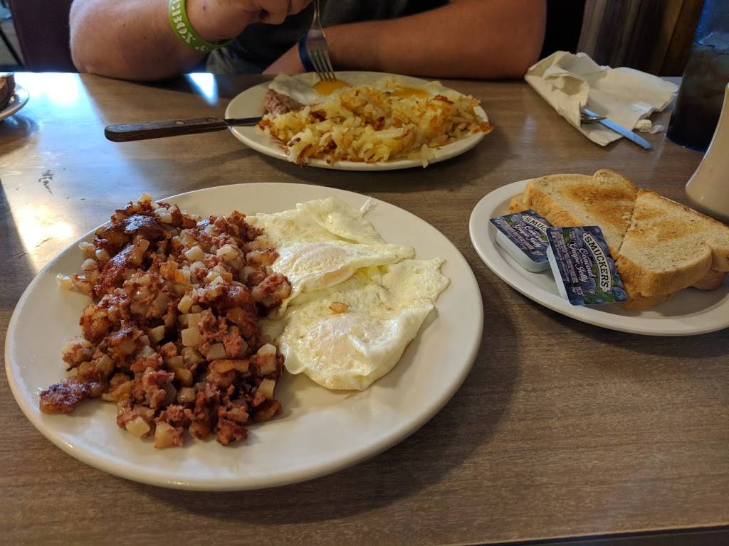 Western Grill | restaurant | 216 Main St, Bowerston, OH 44695, USA | 7402691508 OR +1 740-269-1508