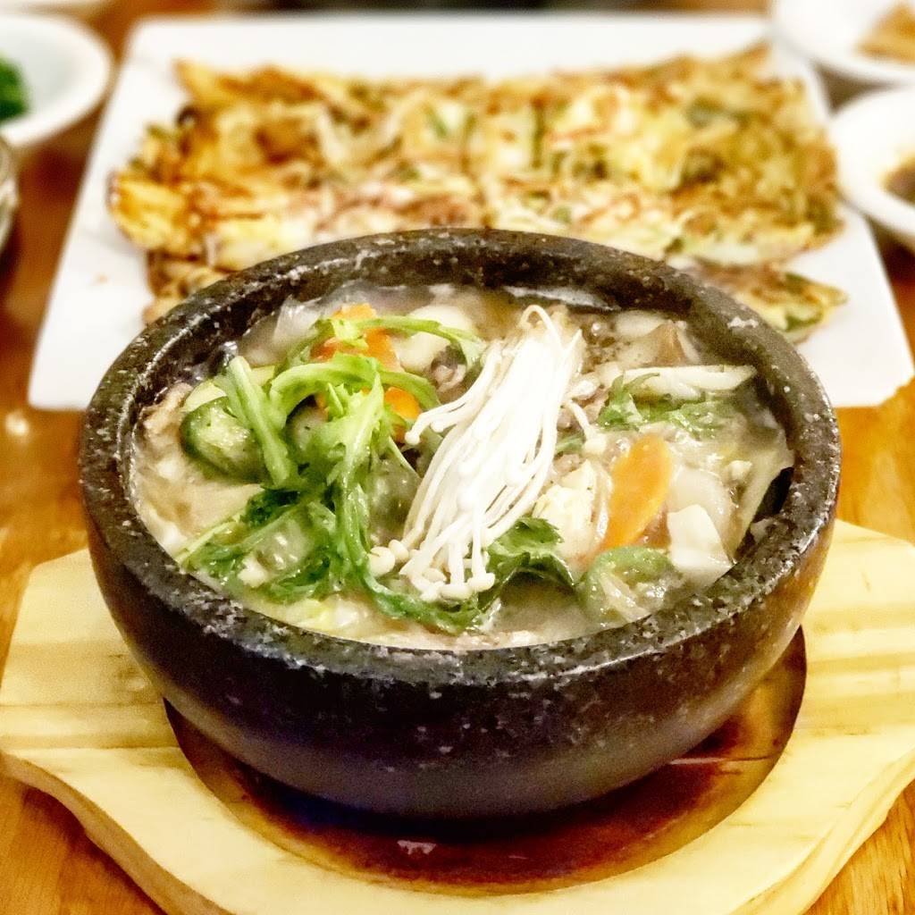 The Sisters House | restaurant | 21851 Mission Blvd, Hayward, CA 94541, USA | 5105380500 OR +1 510-538-0500