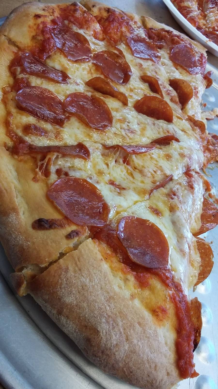 Luigis | restaurant | 101 N Main St, Naples, NY 14512, USA | 5853745110 OR +1 585-374-5110