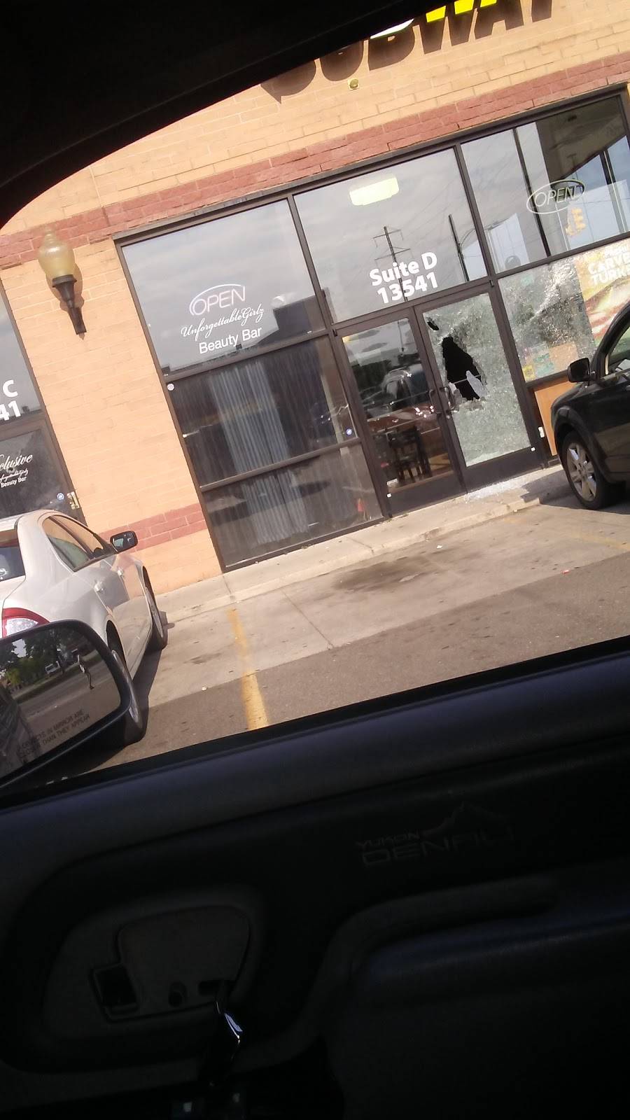 Subway | restaurant | 13541 Eight Mile Rd, Detroit, MI 48235, USA | 3133410496 OR +1 313-341-0496