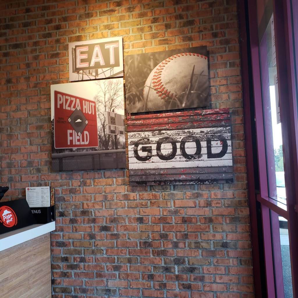Pizza Hut | restaurant | 360 W Foothill Pkwy, Corona, CA 92882, USA | 9518088844 OR +1 951-808-8844