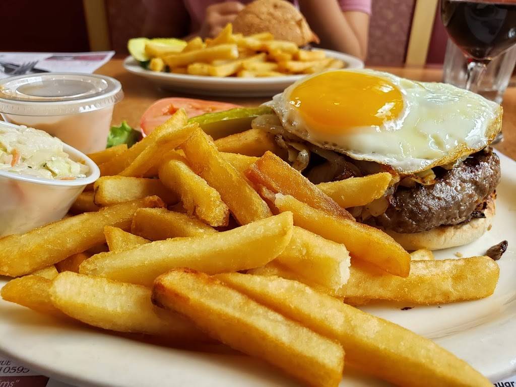 Croton Colonial | restaurant | 221 S Riverside Ave, Croton-On-Hudson, NY 10520, USA | 9142718868 OR +1 914-271-8868