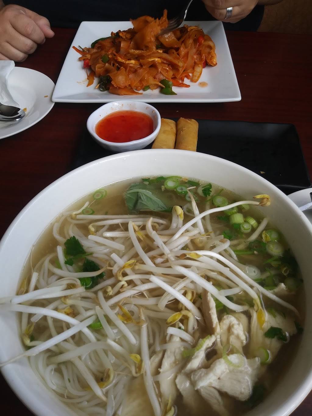 Kinaly Thai Restaurant | restaurant | 3036, 1220 E Mission Rd, San Marcos, CA 92069, USA | 7604809113 OR +1 760-480-9113