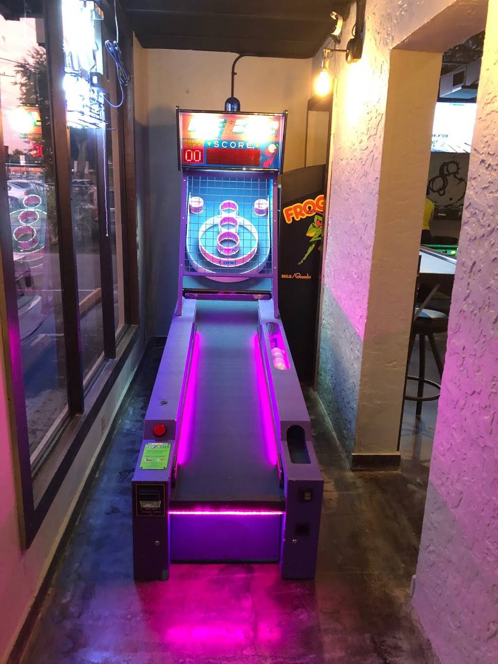 Charleys American Bar And Restaurant | night club | 4030 W Waters Ave, Tampa, FL 33614, USA | 8133041511 OR +1 813-304-1511