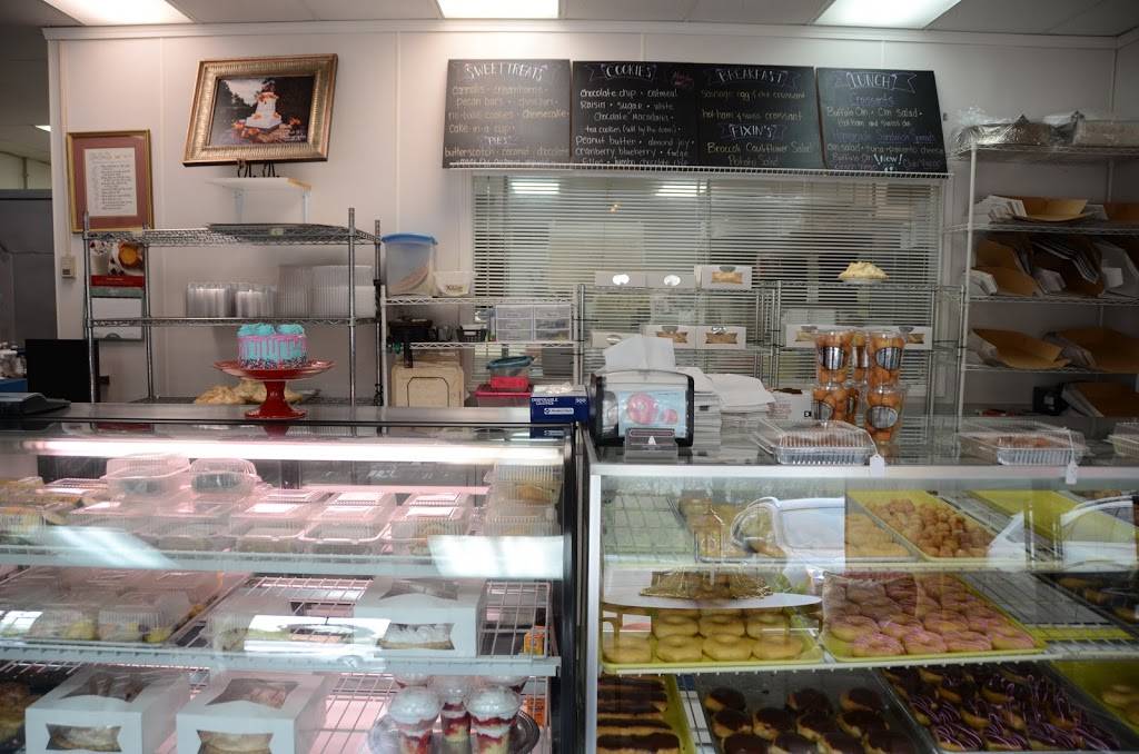 Sweetheart Bakery | bakery | 228 Shane Dr, Glasgow, KY 42141, USA | 2706592172 OR +1 270-659-2172