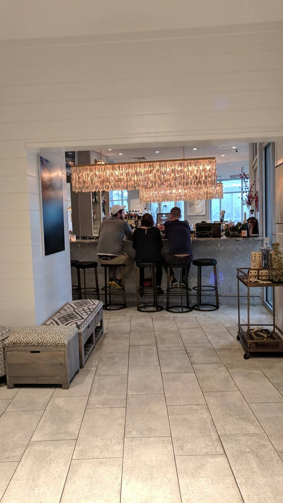 Current Kitchen & Cocktails | restaurant | 7815 US-80, Savannah, GA 31410, USA | 9128982221 OR +1 912-898-2221