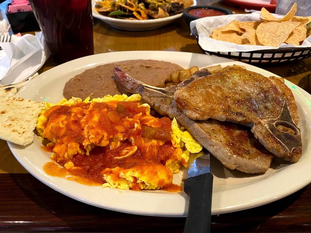 La Cantera Restaurant | restaurant | 815 2nd St, Pleasanton, TX 78064, USA | 8304805156 OR +1 830-480-5156