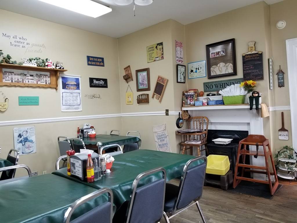 Codys Diner | restaurant | 113 Cumberland St, Ashland City, TN 37015, USA | 6154153368 OR +1 615-415-3368