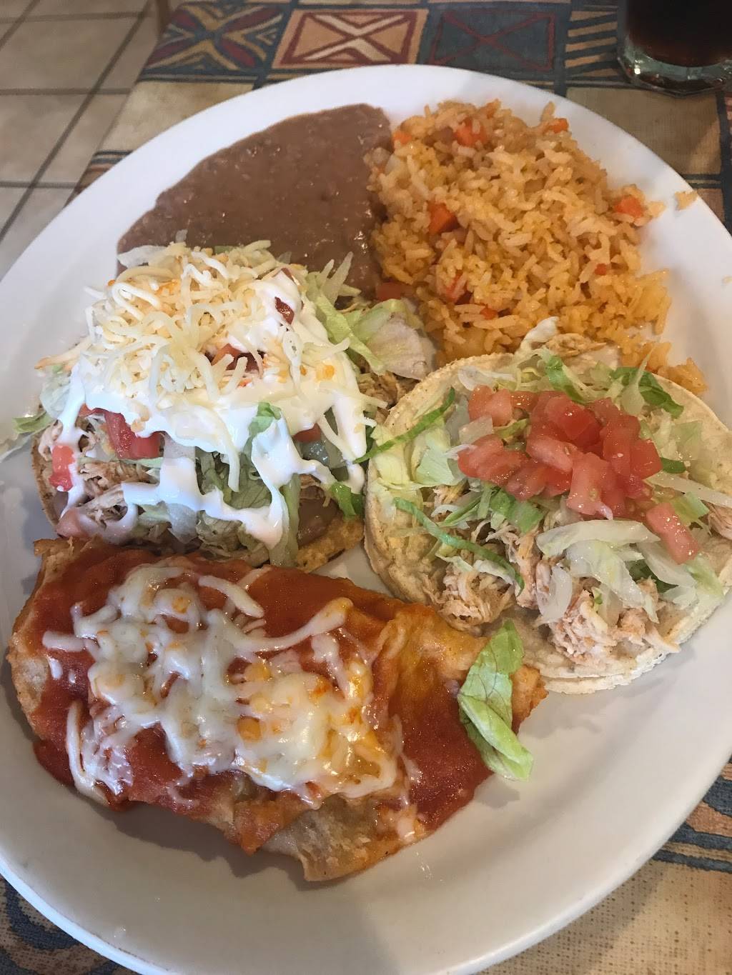 Susupuato | restaurant | 6161 N Broadway, Chicago, IL 60660, USA | 7737614710 OR +1 773-761-4710