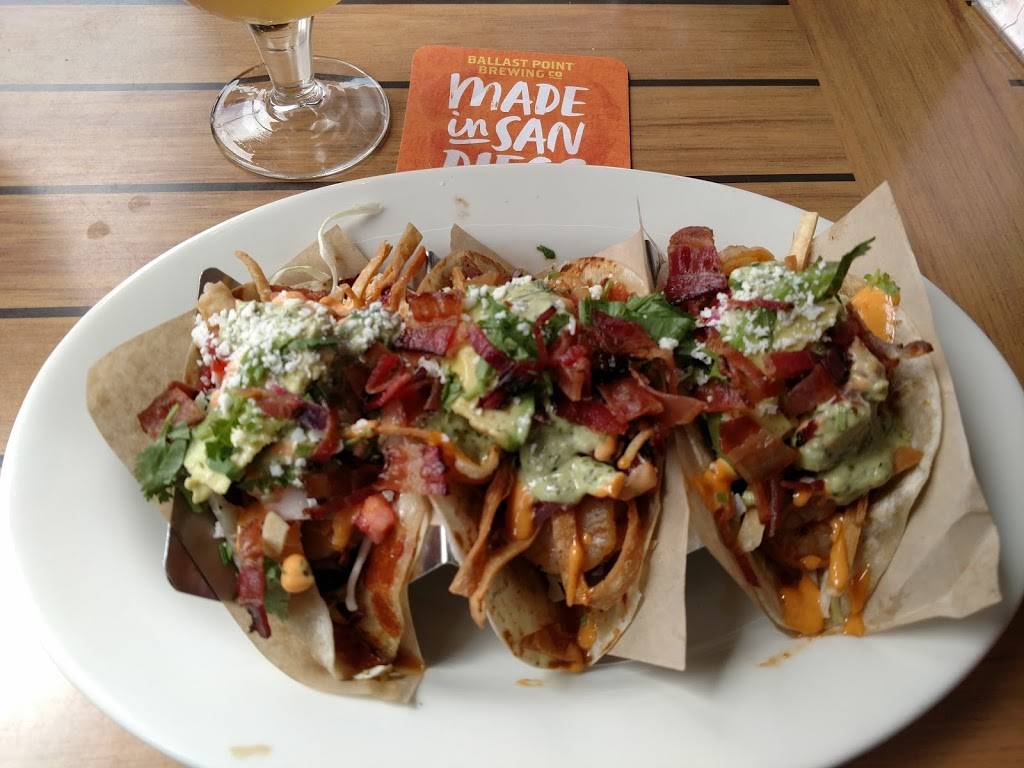 Rockin Baja Lobster - Oceanside | restaurant | 258 Harbor Dr, Oceanside, CA 92054, USA | 7609676199 OR +1 760-967-6199