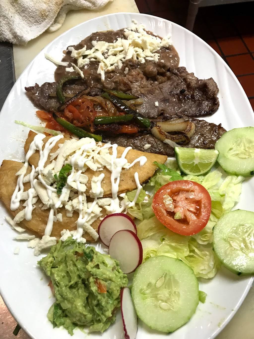 La Fogata Mexican Restaurant Newberry | restaurant | 2701 Winnsboro Rd, Newberry, SC 29108, USA | 8035975244 OR +1 803-597-5244