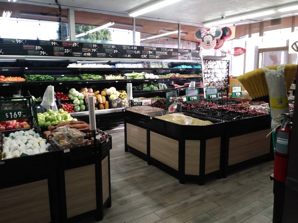 Viva Villa Market | restaurant | 821 E Commonwealth Ave, Fullerton, CA 92831, USA | 7145258210 OR +1 714-525-8210