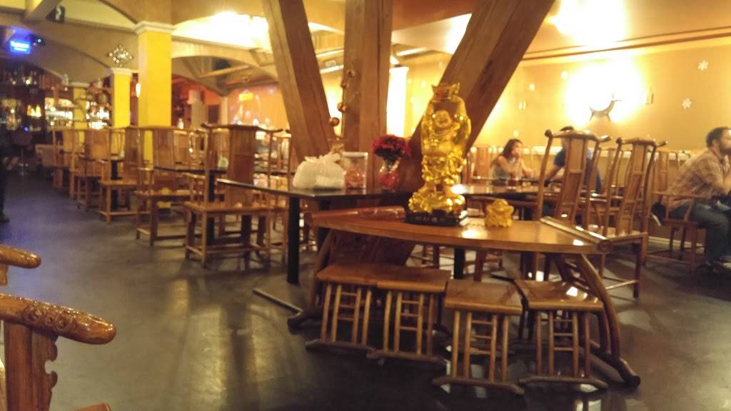 Green Leaf Vietnamese Restaurant | restaurant | 2800 1st Ave, Seattle, WA 98121, USA | 2064483318 OR +1 206-448-3318