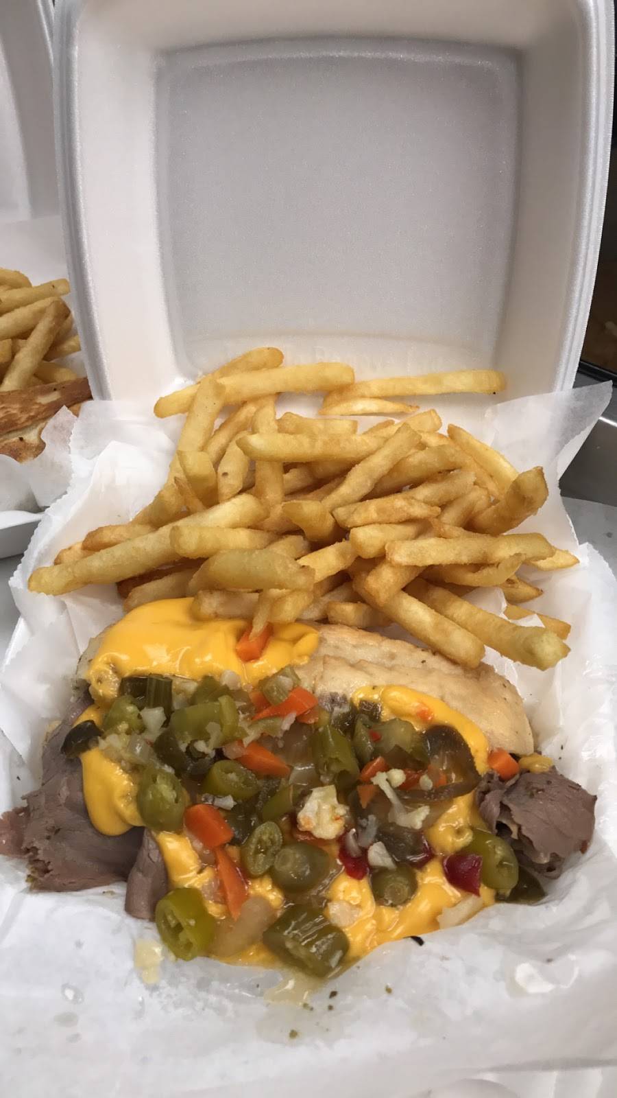 Sharks Fish Chicken | restaurant | 9800 S Halsted St, Chicago, IL 60628, USA | 7732332223 OR +1 773-233-2223