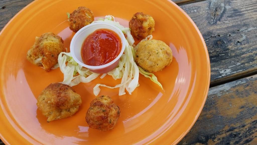 Sue Island Grill & Crab House | restaurant | 900 Baltimore Yacht Club Rd, Essex, MD 21221, USA | 4105740009 OR +1 410-574-0009