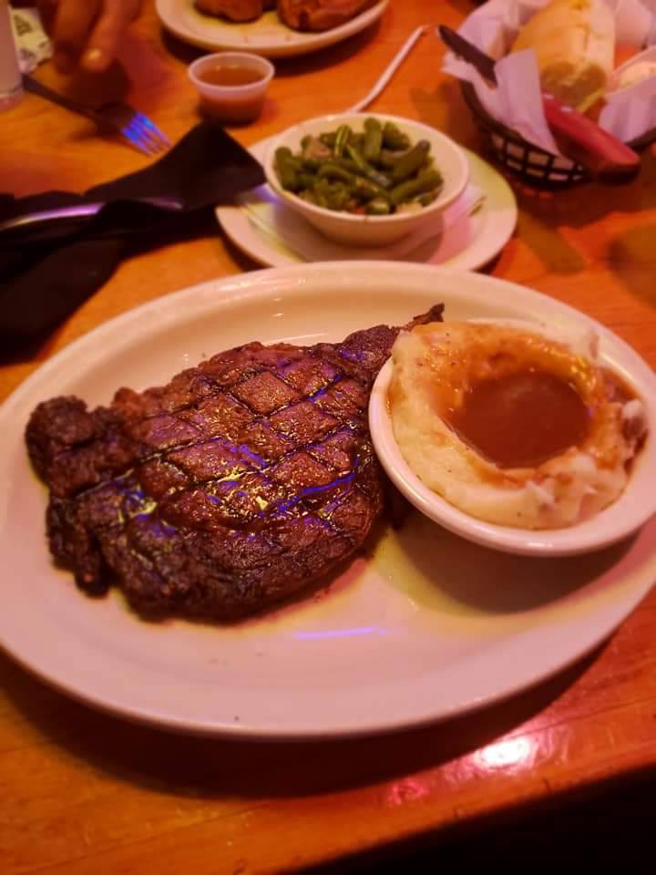 Texas Roadhouse | restaurant | 5515 Vance St, Arvada, CO 80002, USA | 3034231185 OR +1 303-423-1185