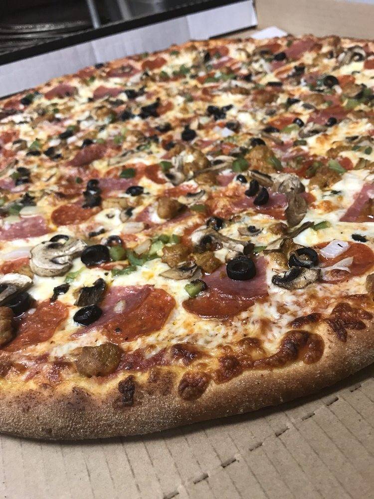 Angelinas Pizzeria | restaurant | 7790 W Cheyenne Ave, Las Vegas, NV 89129, USA | 7024633500 OR +1 702-463-3500