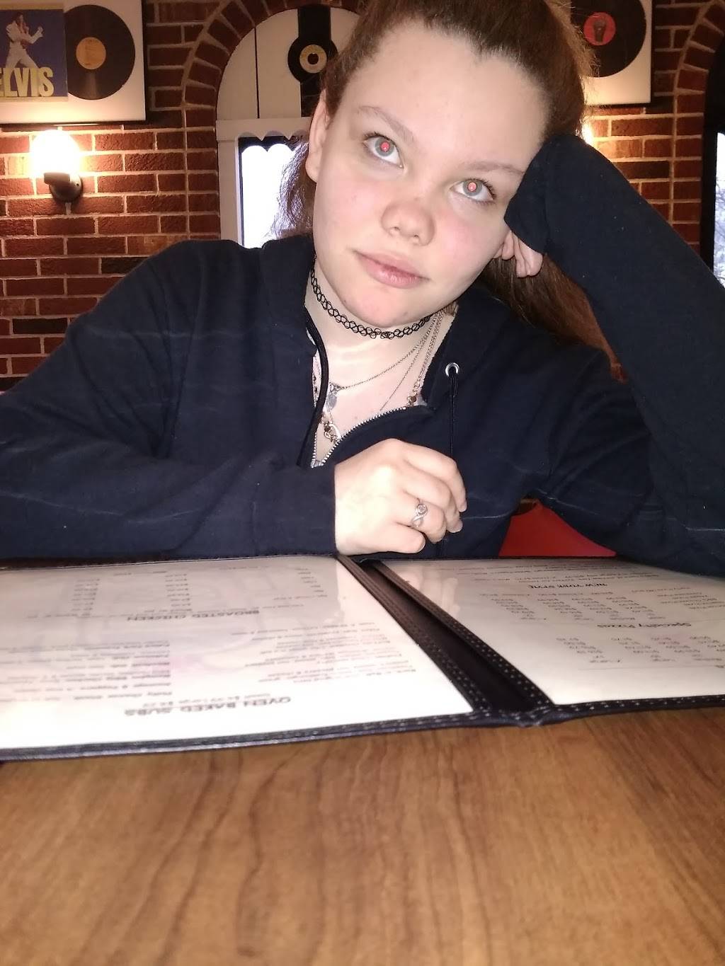 Jukebox Pizza | restaurant | 167 N Main St, Waynesburg, OH 44688, USA | 3308664133 OR +1 330-866-4133