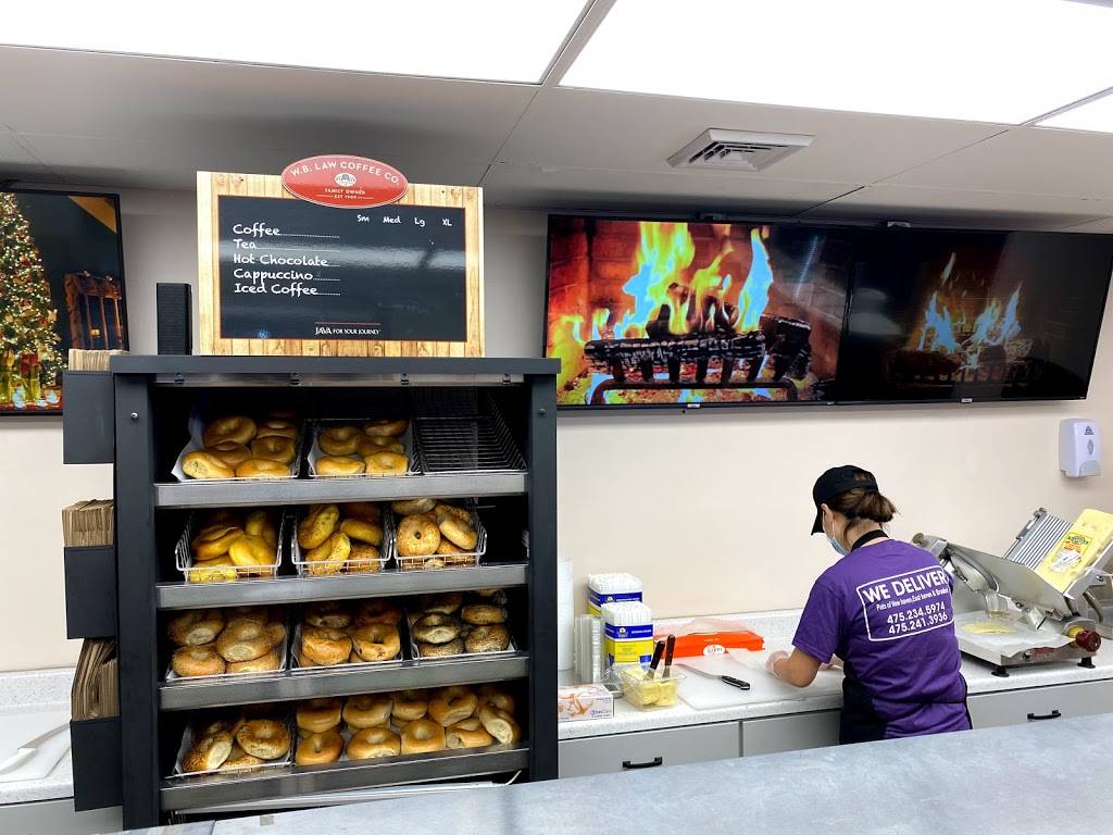 West Haven Pizza and Deli | restaurant | 196 1st Ave, West Haven, CT 06516, USA | 4752345974 OR +1 475-234-5974