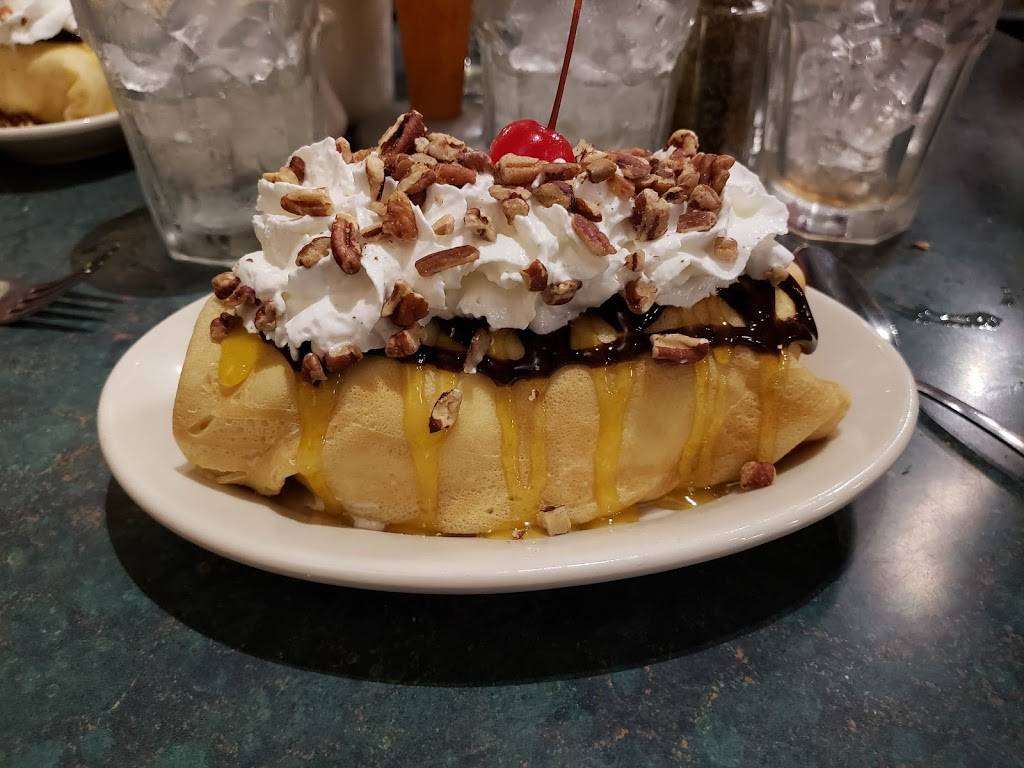 Landmark Café & Crêperie | restaurant | 62 S Seminary St, Galesburg, IL 61401, USA | 3093435376 OR +1 309-343-5376