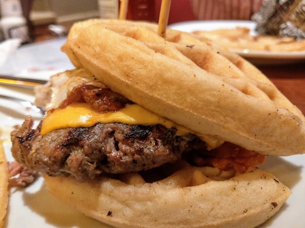 Smokey Bones Bar & Fire Grill | restaurant | 1405 Greenbrier Pkwy, Chesapeake, VA 23320, USA | 7573616843 OR +1 757-361-6843