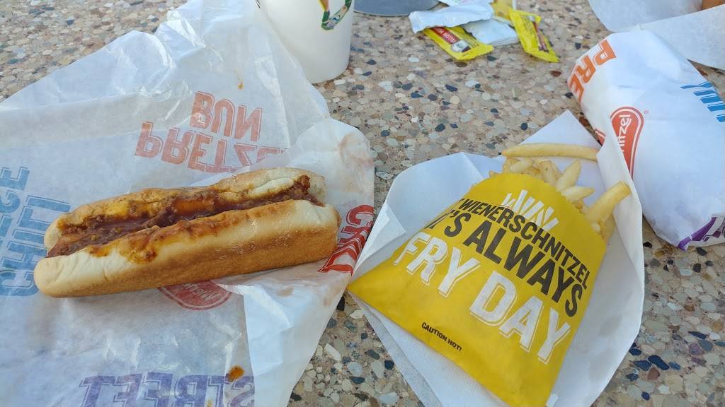 Wienerschnitzel | restaurant | 6050 Folsom Dr, Beaumont, TX 77706, USA | 4093470385 OR +1 409-347-0385