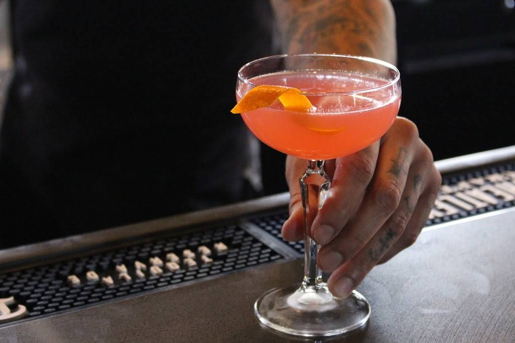 St Amand Kitchen & Cocktails | restaurant | 3990 S Alma School Rd, Chandler, AZ 85248, USA | 4807825550 OR +1 480-782-5550