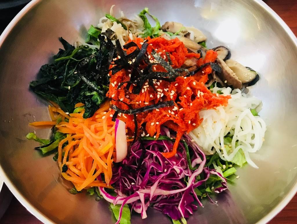 Chung Sol Bat | restaurant | 558 Old Post Rd, Edison, NJ 08817, USA | 7322871234 OR +1 732-287-1234