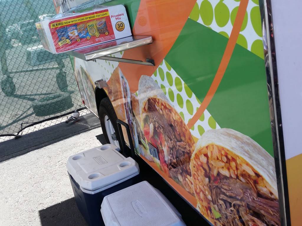 Tacos el sinaloense | restaurant | 110 W Rolly St, Henderson, NV 89011, USA | 7026190564 OR +1 702-619-0564