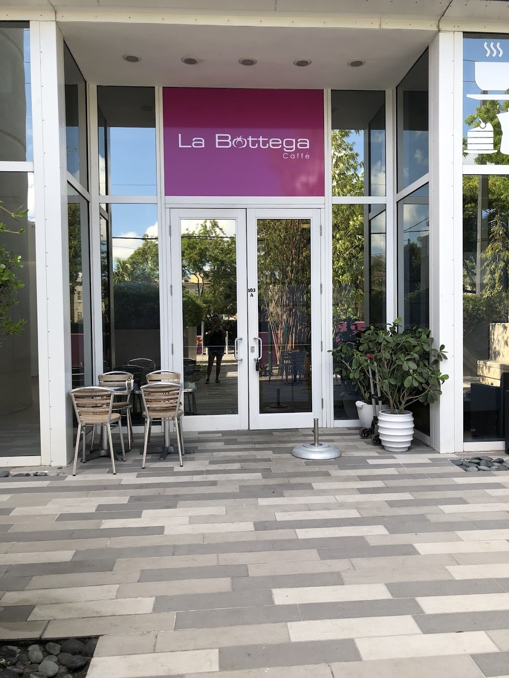 La Bottega Caffe | bakery | 3050 Biscayne Blvd #103A, Miami, FL 33137, USA | 7863324322 OR +1 786-332-4322