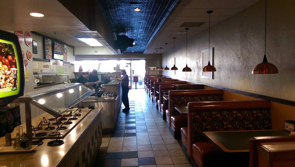 Round Table Pizza | meal delivery | 2506 E Chapman Ave, Fullerton, CA 92831, USA | 7148714481 OR +1 714-871-4481