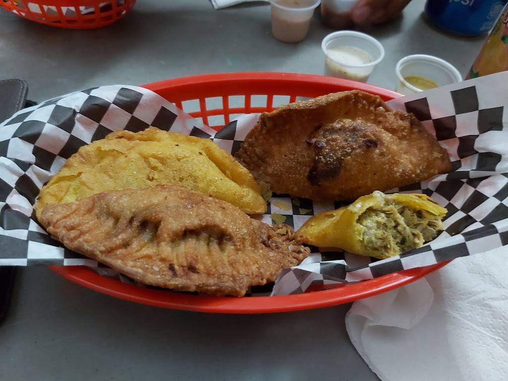 Mamis Empanadas | restaurant | 2575 Cartwright Rd, Honolulu, HI 96815, USA | 8082024920 OR +1 808-202-4920