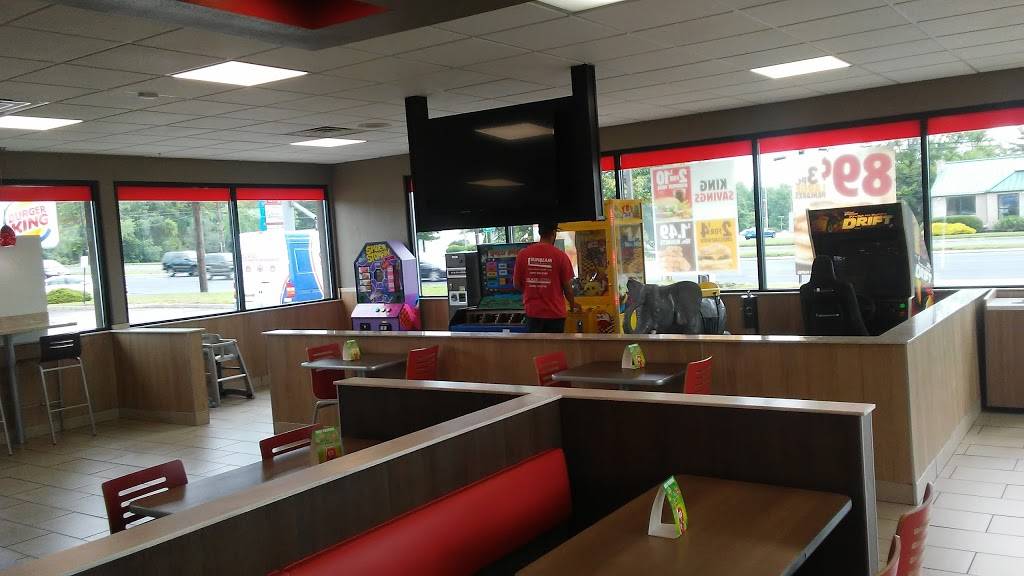 Burger King | restaurant | 1725 Marlton Pike East, Cherry Hill, NJ 08003, USA | 8567519490 OR +1 856-751-9490
