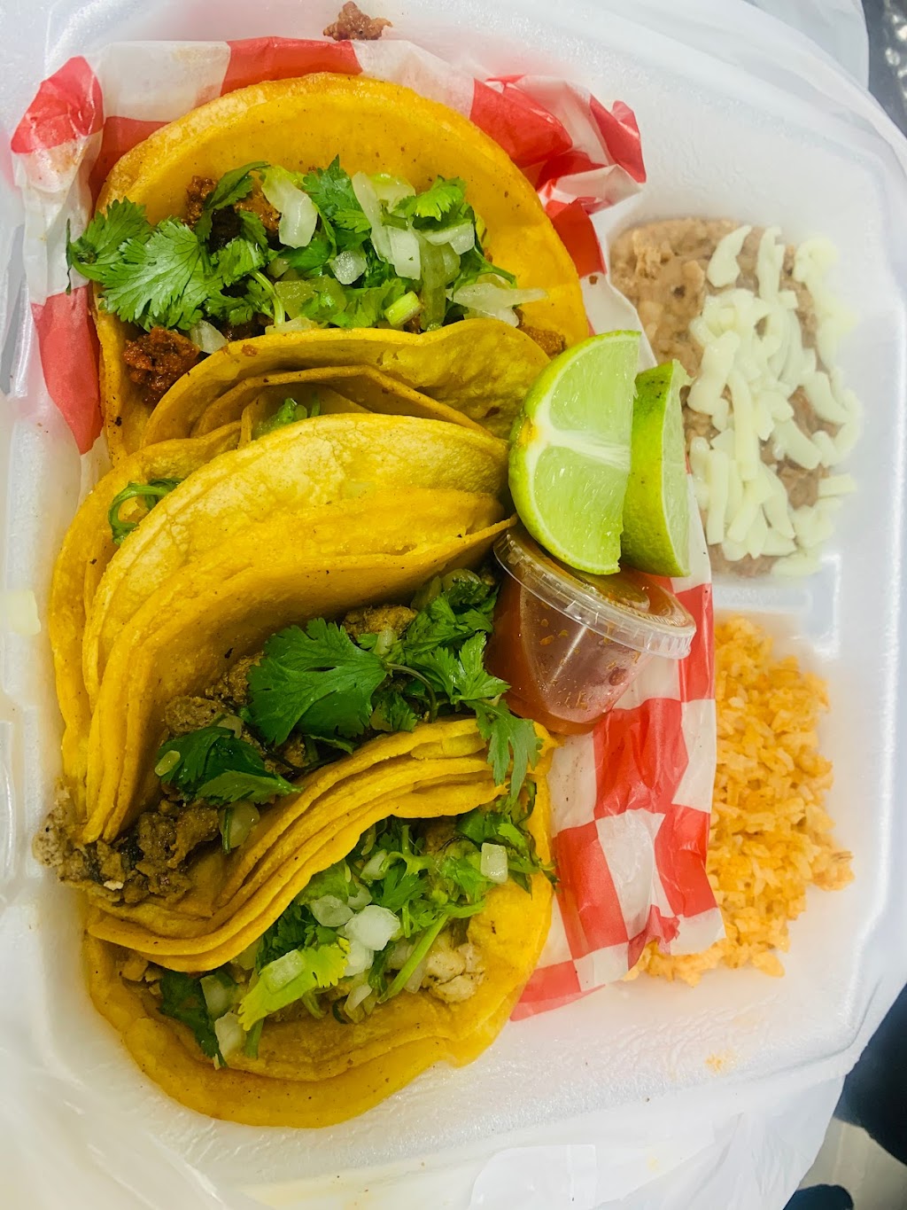 Taqueria el comalon | restaurant | 3225 FM 1960, Humble, TX 77338, USA | 4092452818 OR +1 409-245-2818