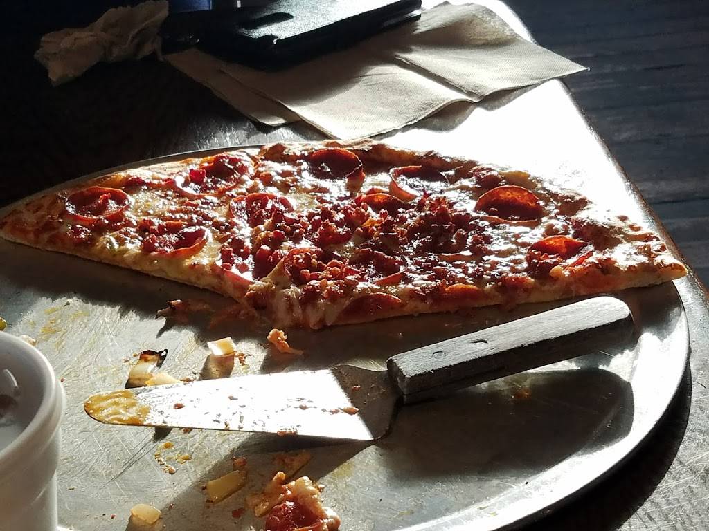 Lighthouse Pizza North | restaurant | 1105 US-80, Tybee Island, GA 31328, USA | 9127869874 OR +1 912-786-9874