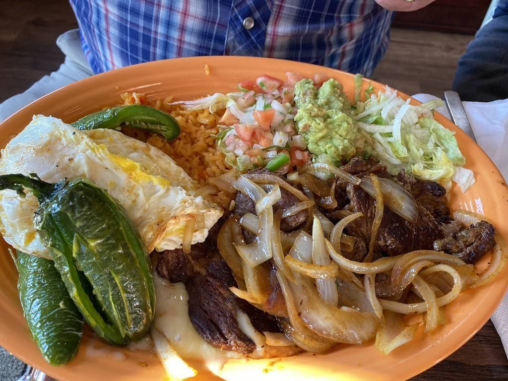 El Ranchito | restaurant | 420 Pennsylvania Ave, Holton, KS 66436, USA | 7854084663 OR +1 785-408-4663