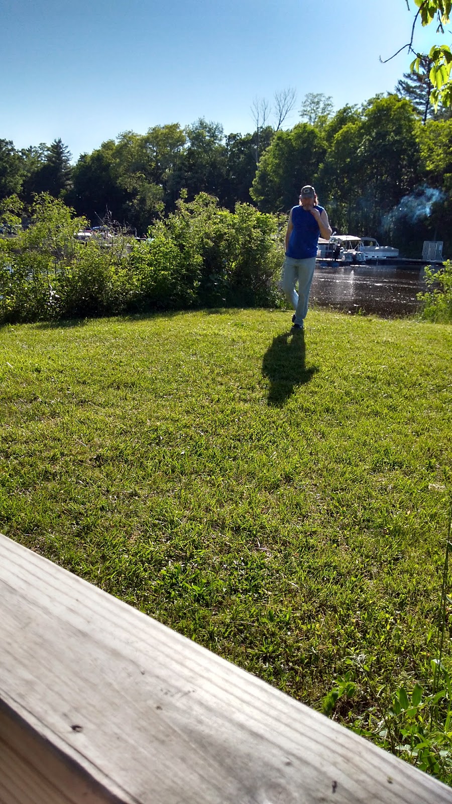 Moon Valley Resort Bait Shop | restaurant | E13105 WI-113, Merrimac, WI 53561, USA | 6084932706 OR +1 608-493-2706