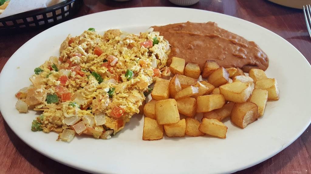 Frances Maries | restaurant | 2505 Houston Hwy, Victoria, TX 77901, USA | 3615790764 OR +1 361-579-0764