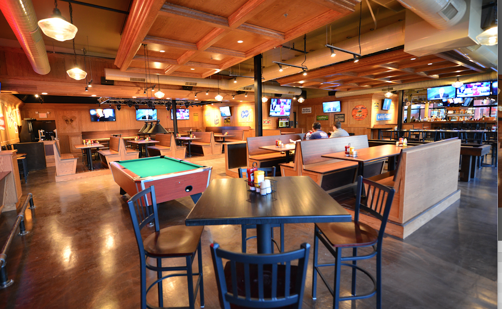 Brothers | restaurant | 910 Broad Ripple Ave, Indianapolis, IN 46220, USA | 3172525530 OR +1 317-252-5530