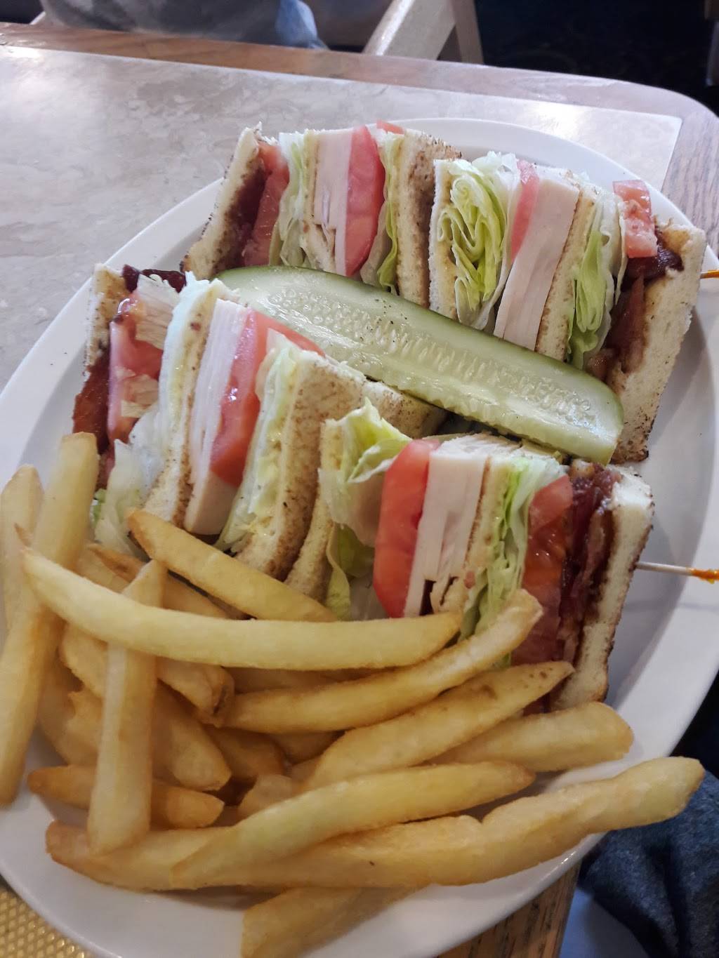 Alexanders Restaurant | restaurant | 6725 W Pershing Rd, Stickney, IL 60402, USA | 7087886000 OR +1 708-788-6000