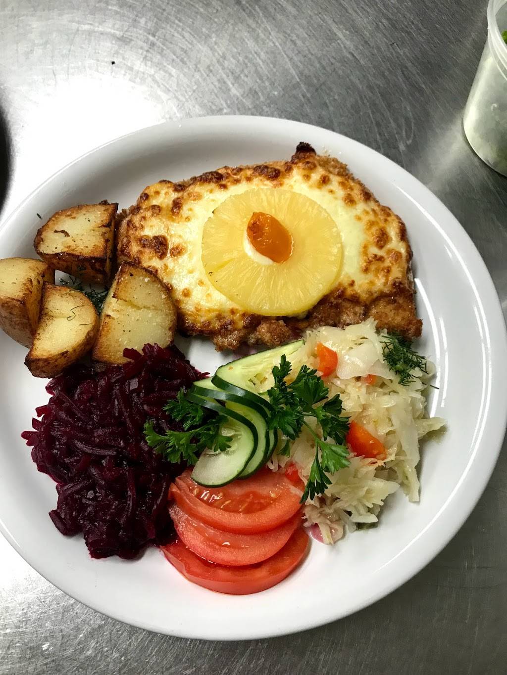 Cafe Ruta | restaurant | 6551 S Cass Ave, Westmont, IL 60559, USA | 6309647882 OR +1 630-964-7882