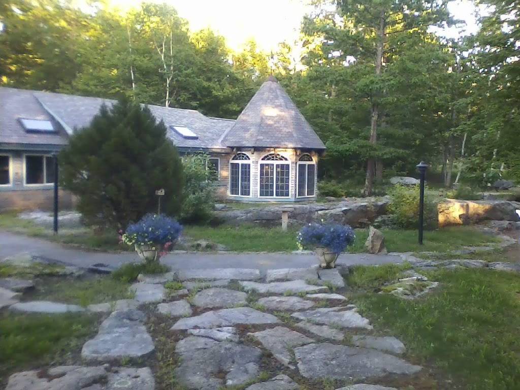 Richards Seafood Restaurant | restaurant | 1732 N Berwick Rd, Wells, ME 04090, USA | 2076468561 OR +1 207-646-8561