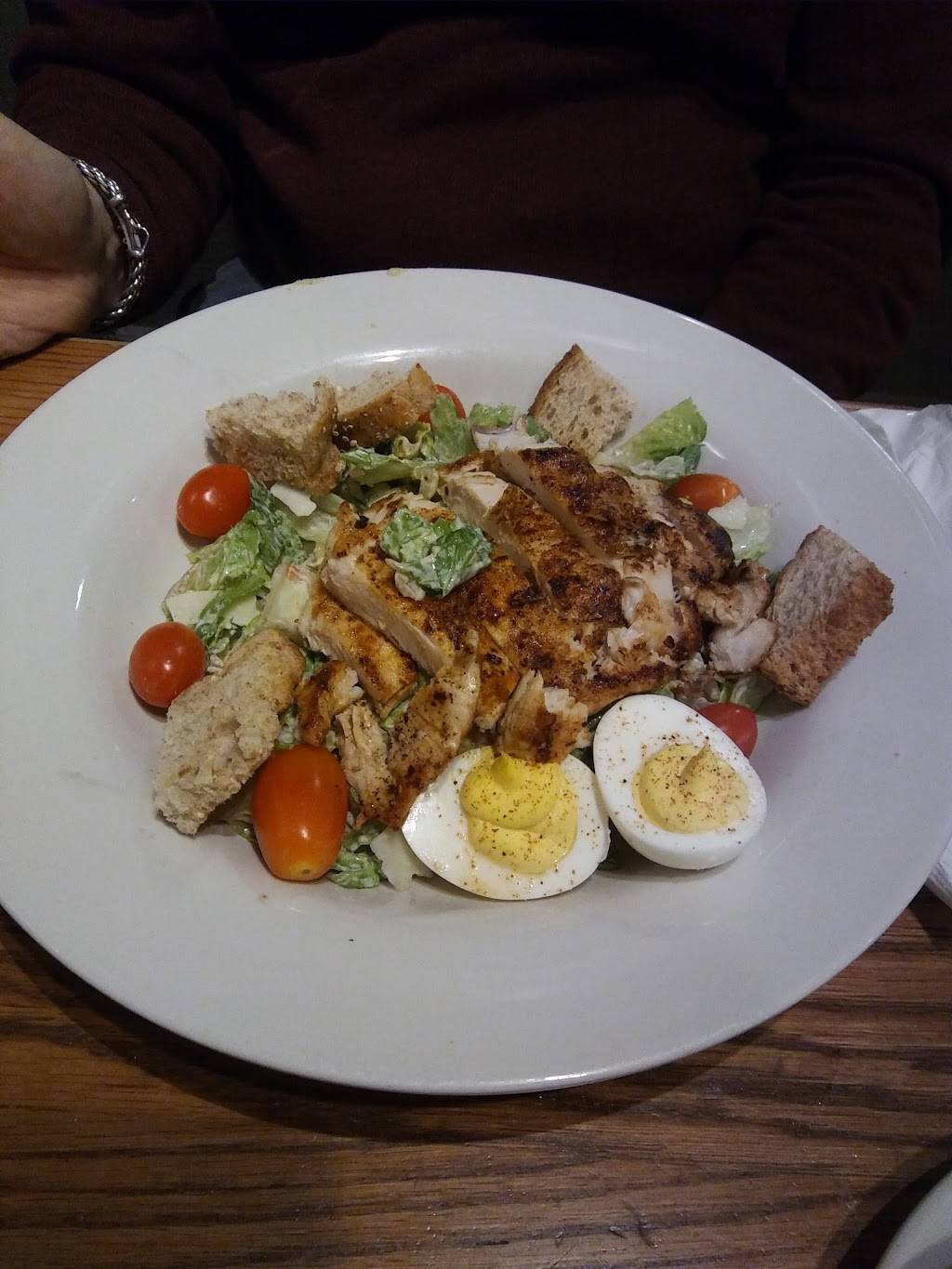 Cracker Barrel Old Country Store | restaurant | 956 Schuylkill Mall, Frackville, PA 17931, USA | 5708747051 OR +1 570-874-7051