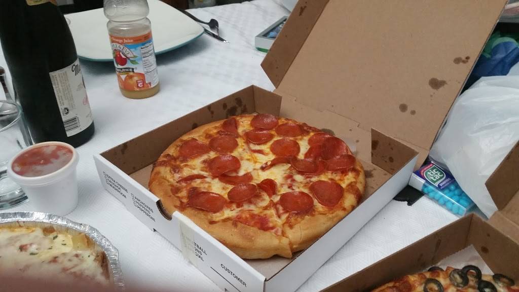 Carlos Pizza | meal delivery | 74-02 Metropolitan Ave, Middle Village, NY 11379, USA | 7188947915 OR +1 718-894-7915