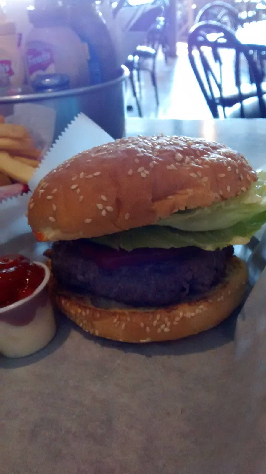 Sentimental Lady Saloon | restaurant | 36509 Jefferson Ave, Harrison Charter Township, MI 48045, USA | 5864655230 OR +1 586-465-5230