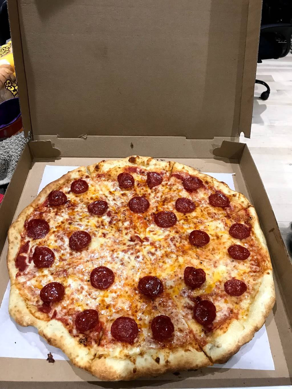 OMG pizza | restaurant | 1307 Myrtle Ave, Brooklyn, NY 11221, USA | 7184554550 OR +1 718-455-4550