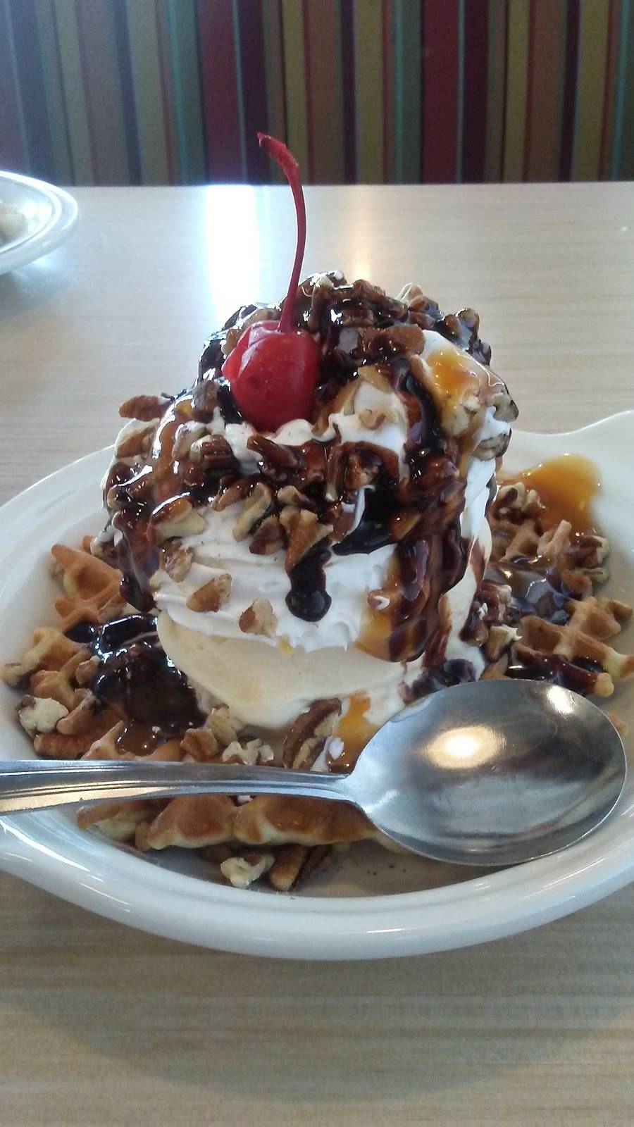 Huddle House | restaurant | 1014 Bypass S, Lawrenceburg, KY 40342, USA | 5028590880 OR +1 502-859-0880