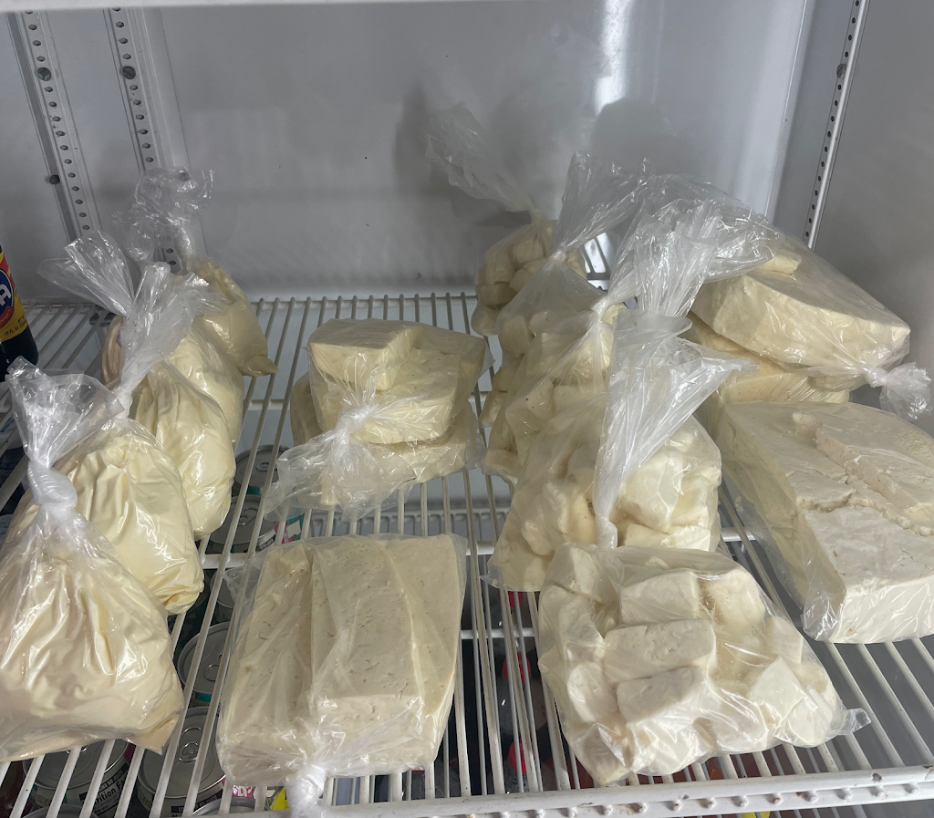 La Fonda Deli | restaurant | 1316 Hempstead Turnpike, Elmont, NY 11003, USA | 5164923391 OR +1 516-492-3391